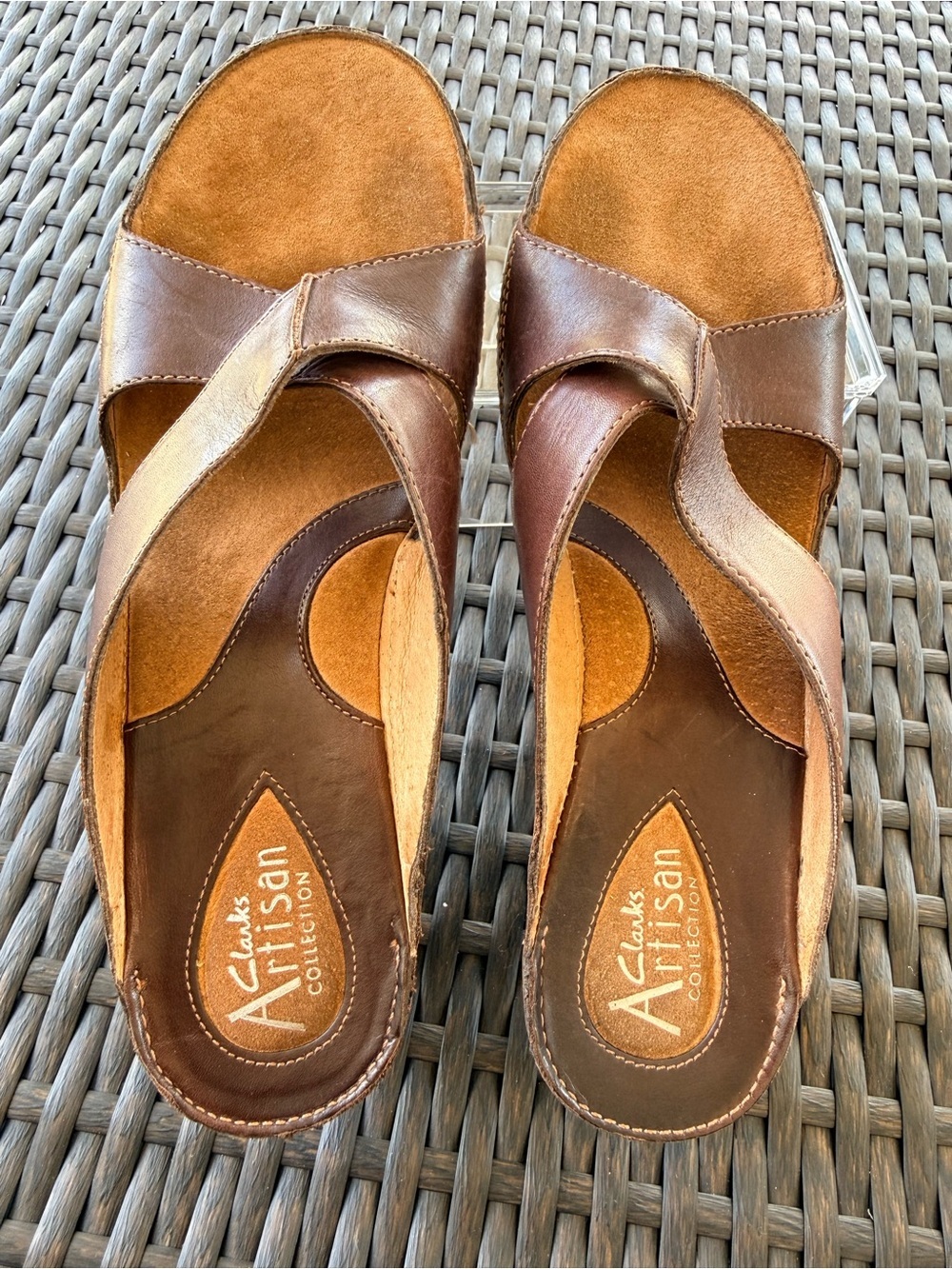 Clarks Artisan Women's Brown Leather Crossover Slide Sandals